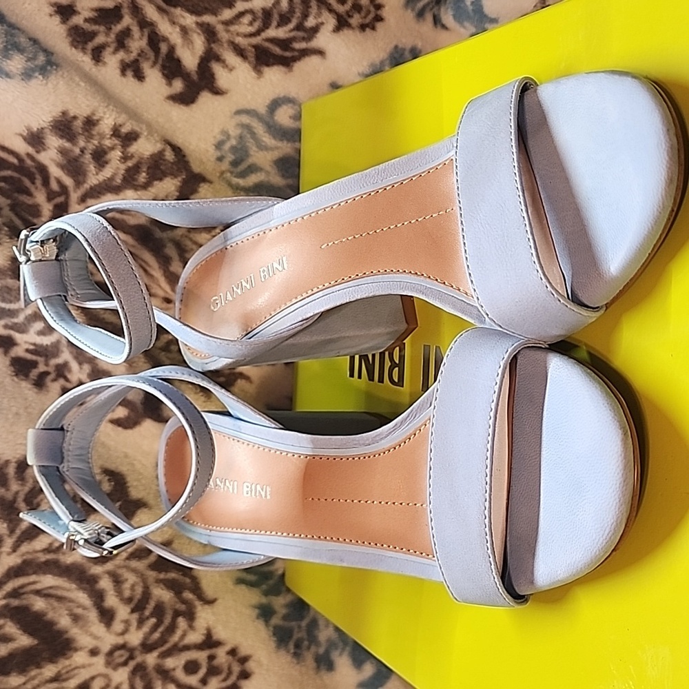 Gianni Bini, Size 7, Blue Babe